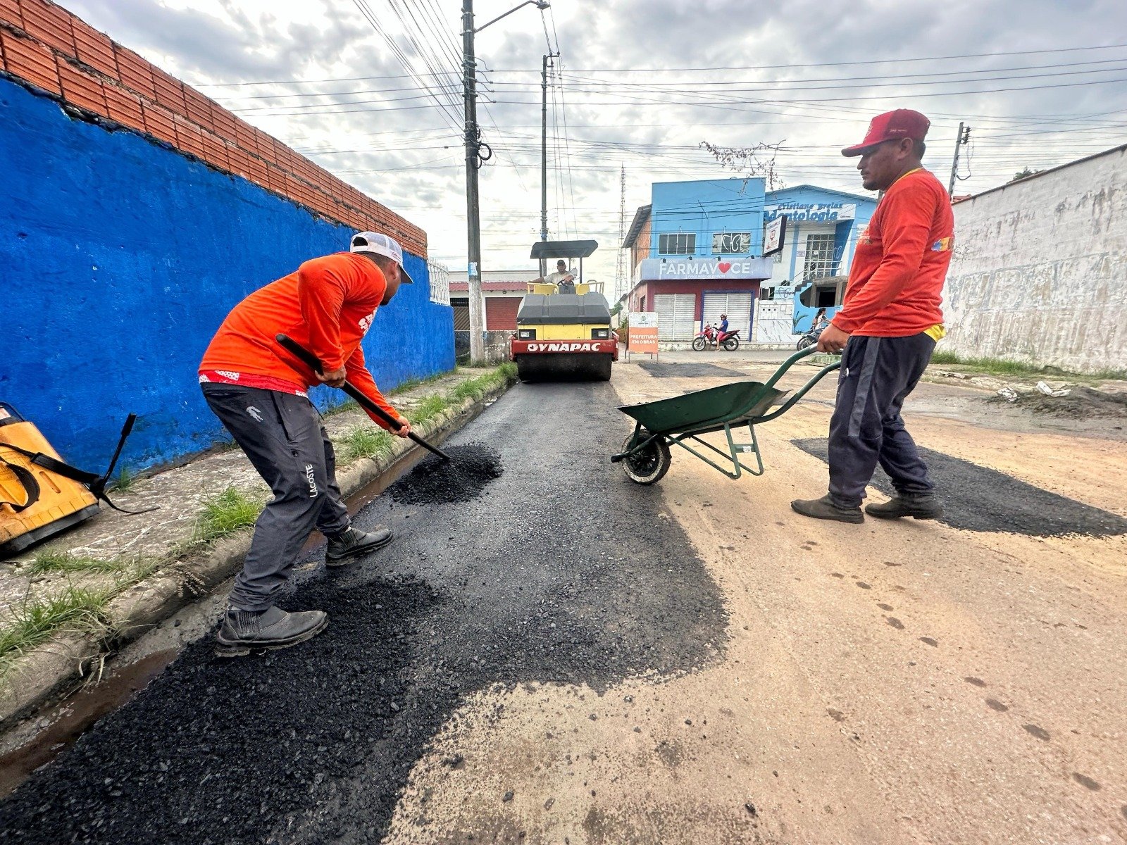 prefeitura-de-parintins-intensifica-servicos-de-infraestrutura-em-diversos-bairros